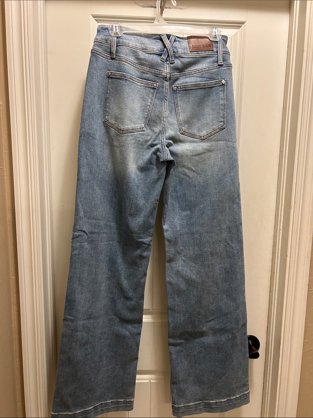 NWOT Judy Blue Light Blue High-Rise 26 Wide Leg Jeans - Picture 2 of 6
